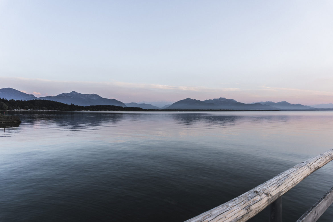 Chiemsee bei Nacht