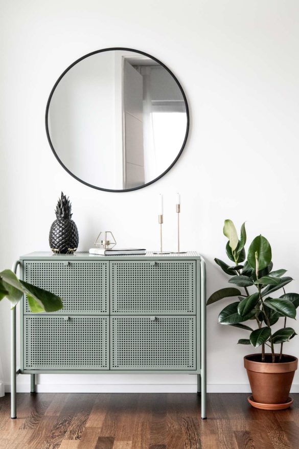 Ikea Kommode im Flur