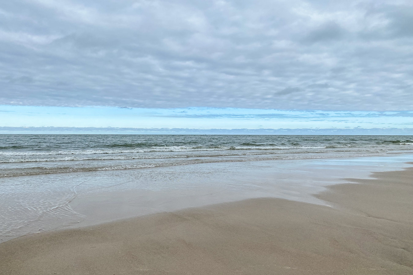 Leerer Strand Rantum Sylt